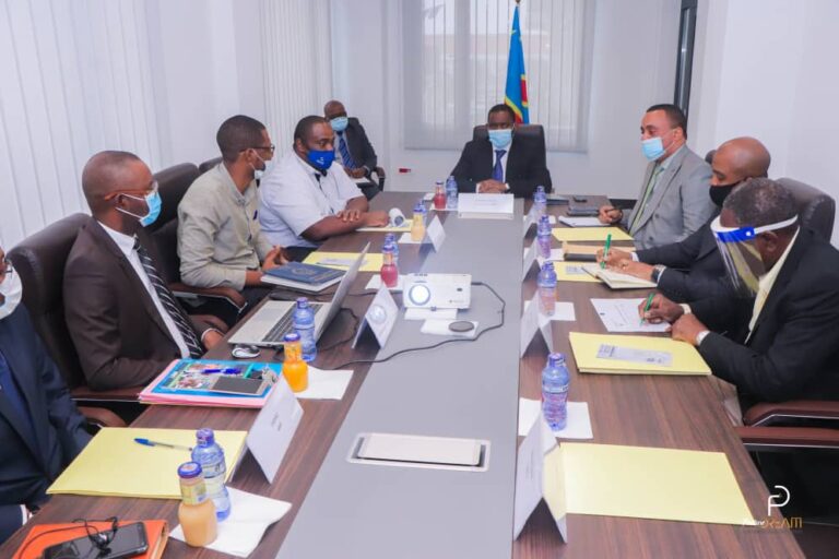 RDC : la loi sur la sous-traitance expliquée aux responsables des entreprises des  bâtiments et infrastructures