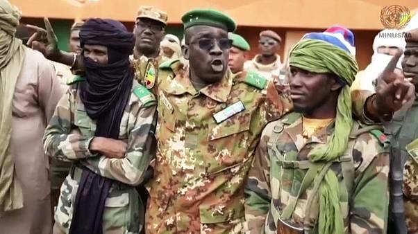 Mali: la junte nomme des militaires et des civils