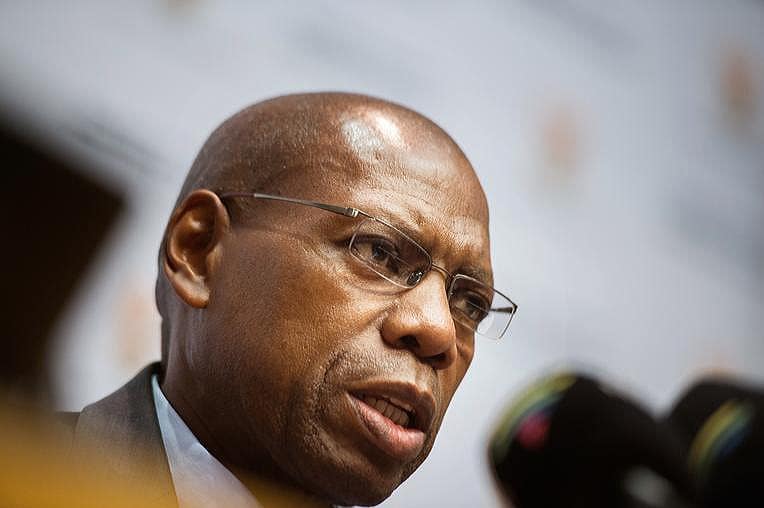 Afrique du sud : le ministre de la santé testé positif à la COVID-19