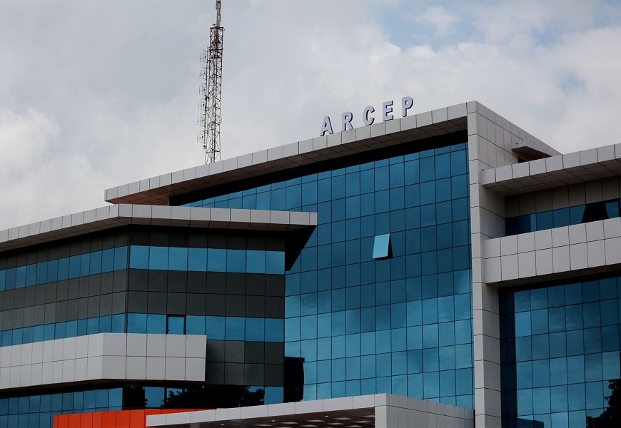 Togo : le régulateur inflige une amende de plus de 2 milliards de FCFA à la filiale d’Axian Group