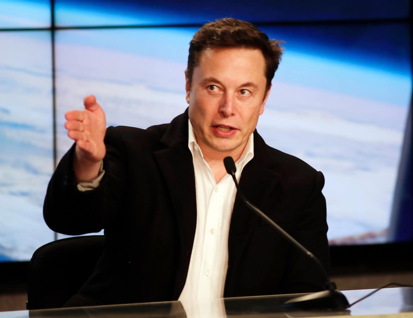 Elon Musk  détrône Bill Gates  et devient la deuxième personnalité  la plus riche  du monde