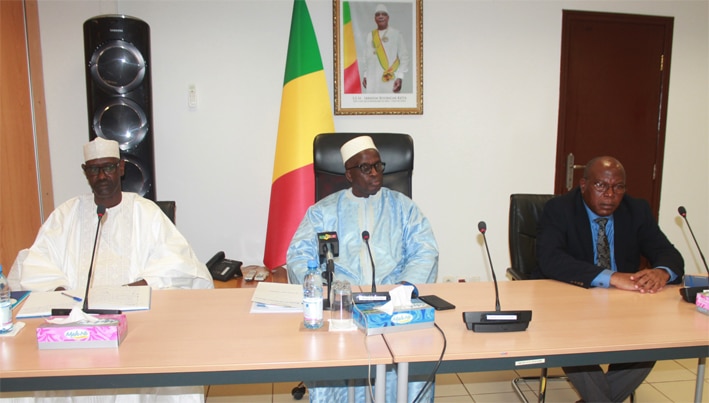 Mali: un trou financier de 300 milliards de F CFA révélé par un rapport du vérificateur général
