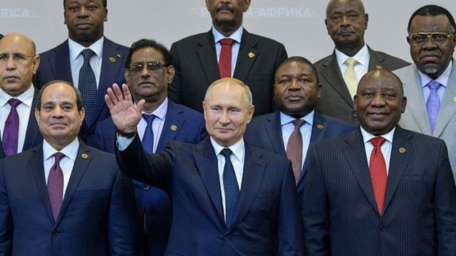 Vaccins Covid-19 en Afrique: entre nationalisme, panafricanisme et charité internationale