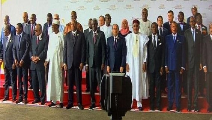 La ZLCA se concrétise, sans un De Gaulle ou Adenauer  et  en dépit des pressions secrètes de l&rsquo;Occident
