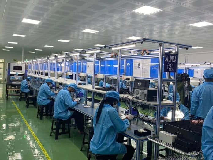 Guinée équatoriale : la BDEAC et CCEI Bank financent la construction d’une usine de papier