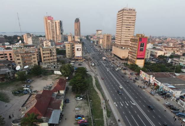 Effondrement d’un pont artisanal en RDC : au moins 32 morts, des blessés et débats sur la gouvernance minière
