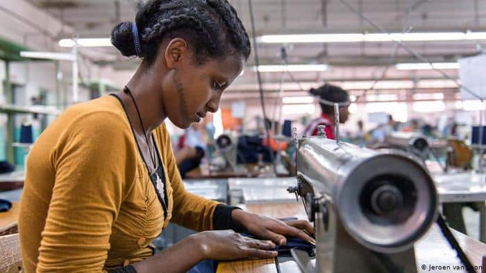 Salaire minimum en Afrique : cache-misère ou facteur de compétitivité ?