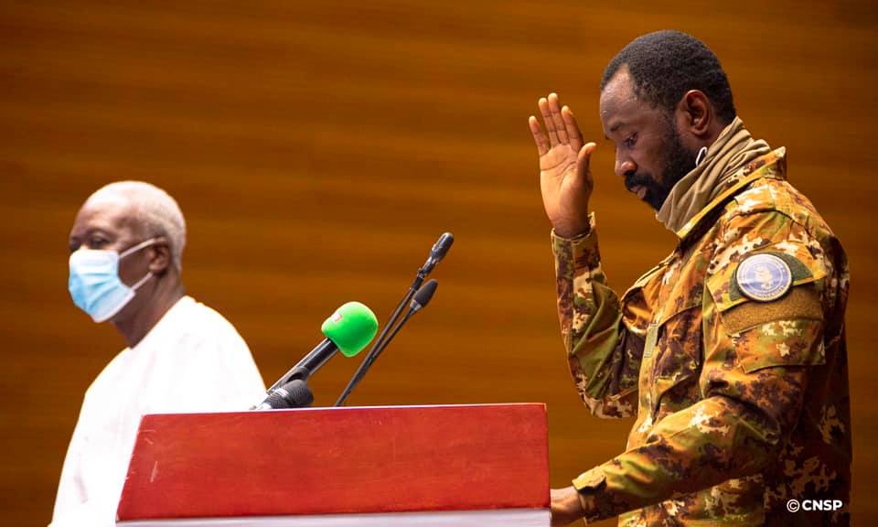 Le colonel Assimi Goïta reprend la main à Bamako