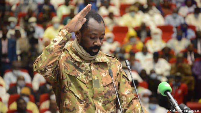 Mali : Assimi Goïta prête serment à Bamako