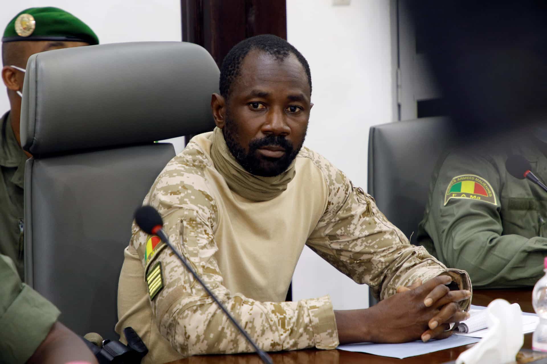 Mali : un collectif de jeunes demande la prolongation du mandat du colonel Assimi Goïta