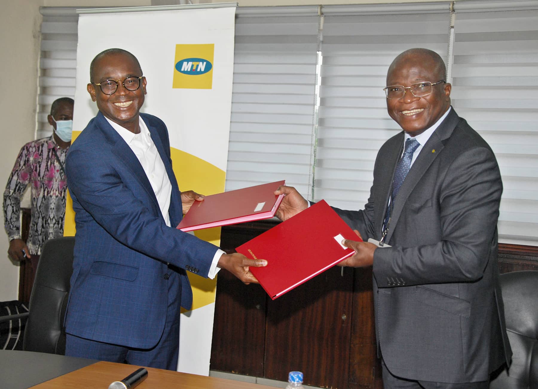 MTN Côte d’Ivoire et l’ANADER signent un accord cadre pour l&rsquo;autonomisation de la femme rurale