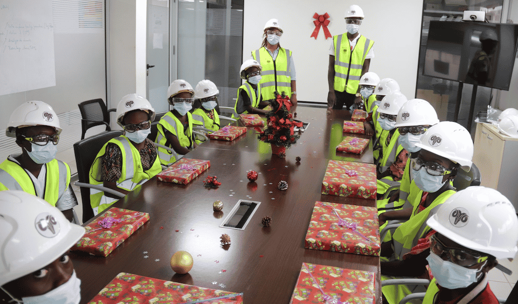 LafargeHolcim Côte d’Ivoire a reçu le Mercredi 15 Décembre la visite de 36 élèves issus des établissements scolaires de Vridi 3 et Chicago.