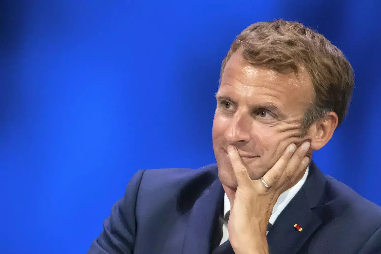 France : du «je vous emmerde» de Macron au Karcher de Sarkozy