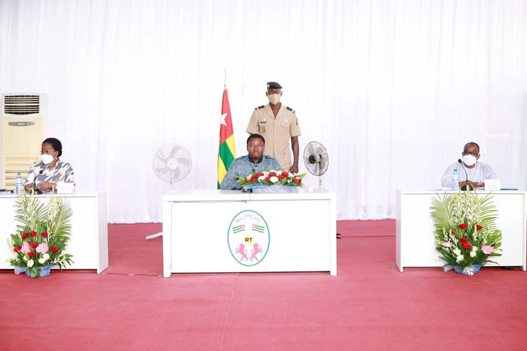 Togo : le gouvernement approuve une 2e baisse consécutive du taux d’intérêt légal