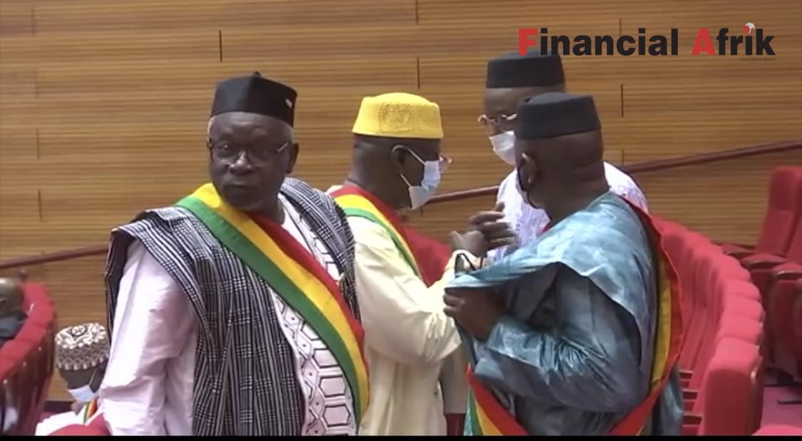 Mali: une  nouvelle  charte de la transition