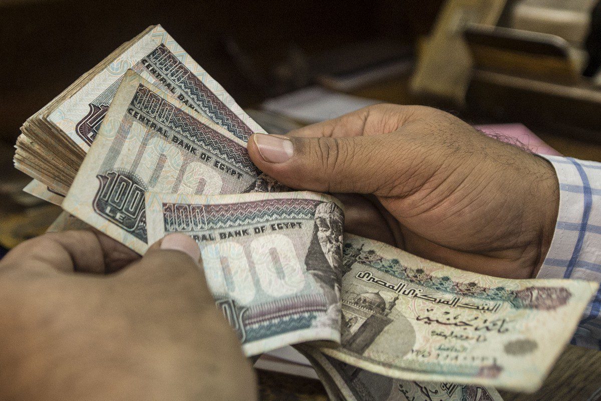 Égypte : la livre plonge suite à une hausse record du taux directeur de la banque centrale