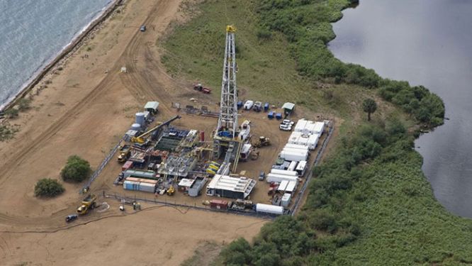 L’Ouganda s’offre les services de Total et CNOOC pour l&rsquo;exploitation de son pétrole