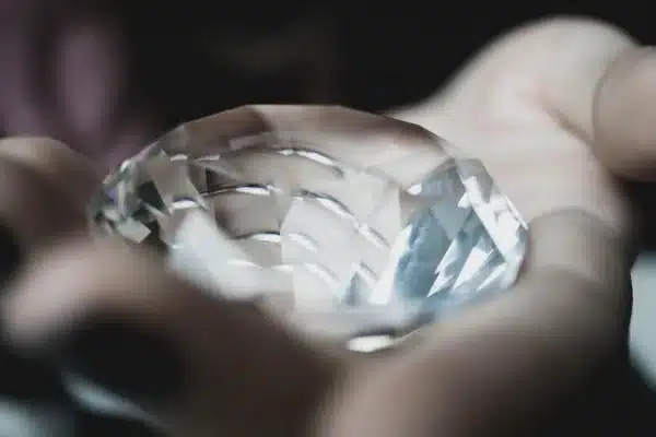 Cameroun : vente aux enchères imminente de diamants frauduleux
