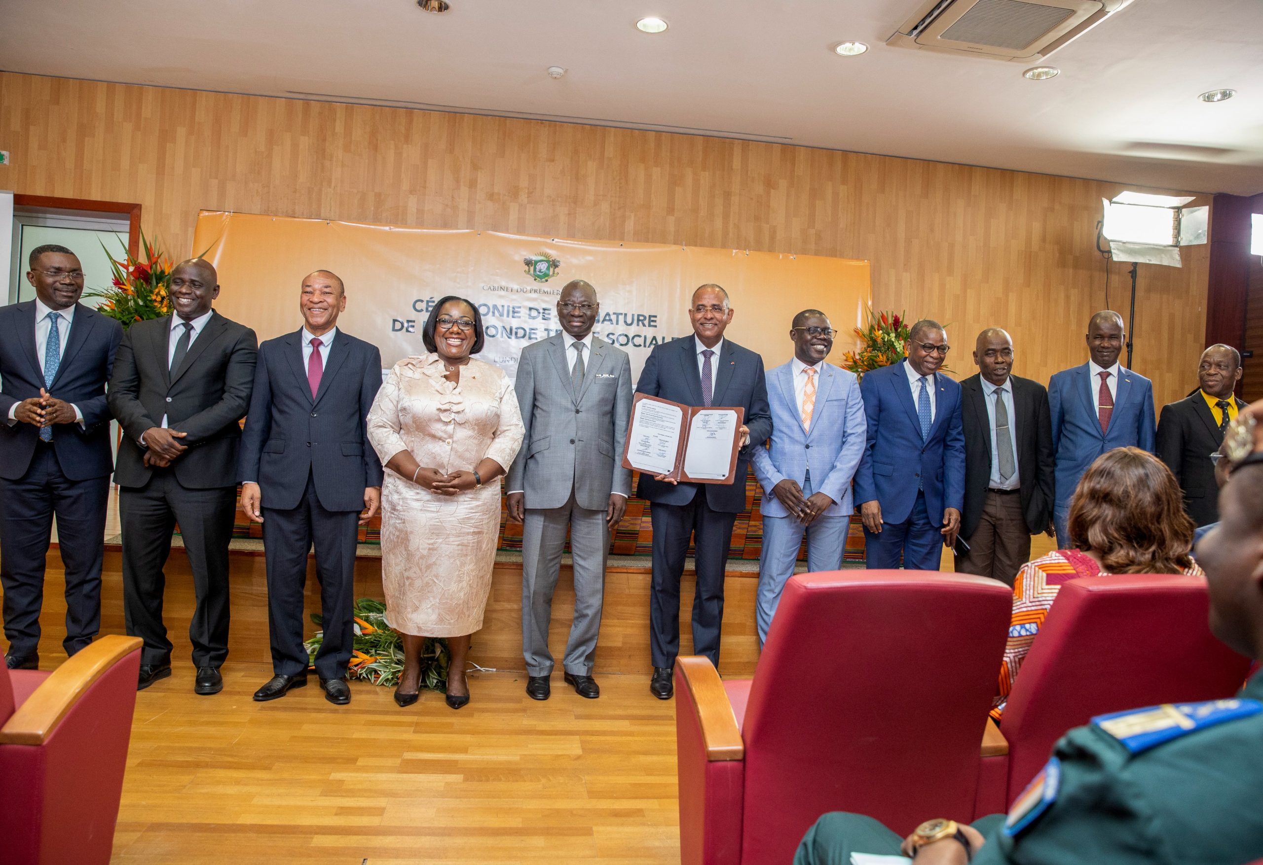 Côte d’Ivoire : l’Etat injecte 2,2 milliards de dollars dans le cadre du dialogue social
