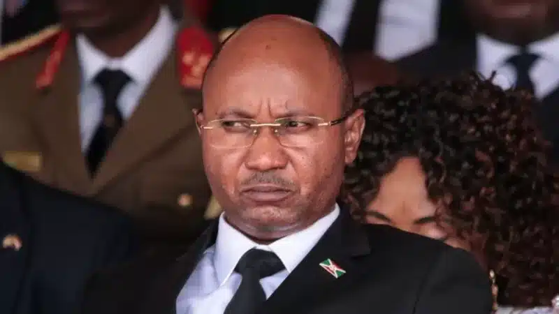 Coup de théâtre au Burundi: le parlement retire sa confiance au Premier ministre