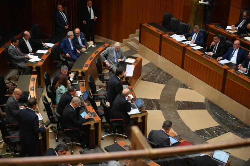 Liban : le parlement se soumet aux exigences du FMI et adopte le budget 2022