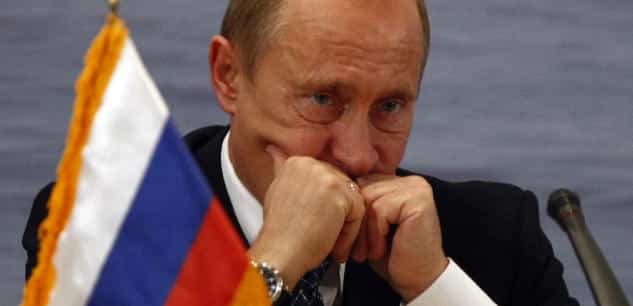 Lundi noir à Moscou: le rouble s’effrite, la Bourse s’effondre