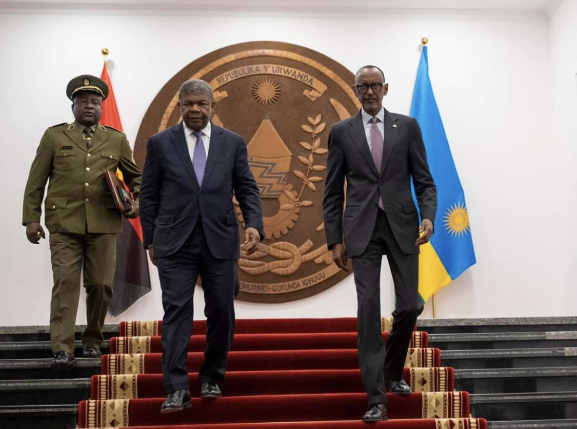 Chassé-croisé diplomatique du  président angolais Joao Laureço entre Kigali et Kinshasa 