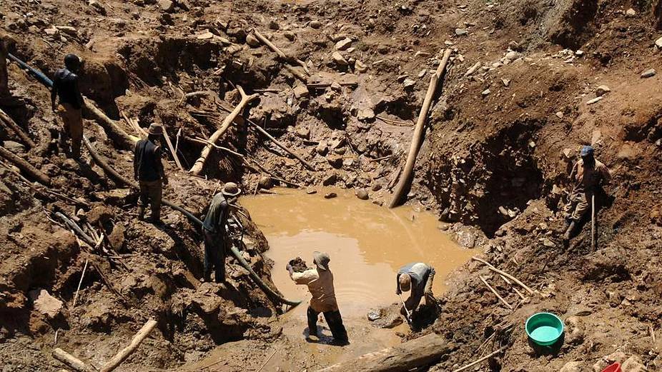 Au Congo, les mines industrielles au secours des « creuseurs » artisanaux