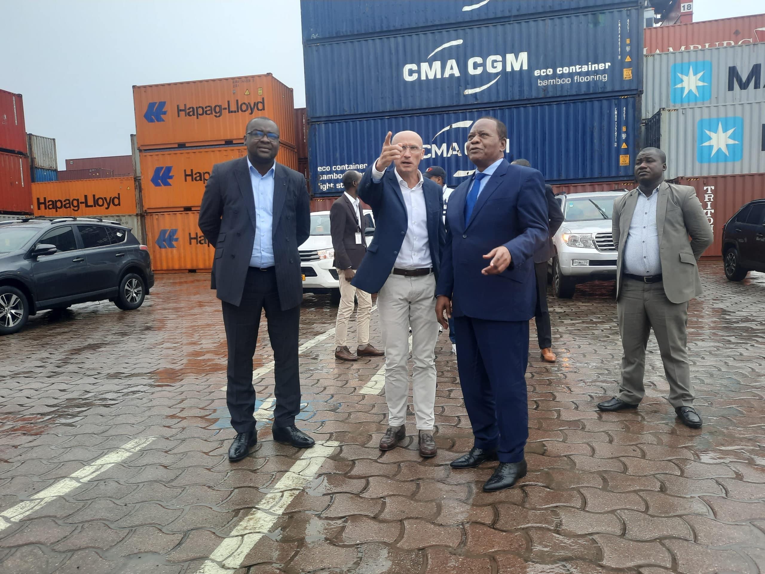 Le Ministre de l&rsquo;économie fluviale et des voies navigables encourage le Groupe Bollore à investir au Port de Brazzaville