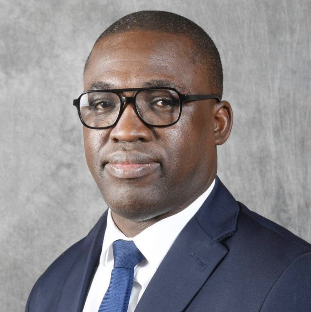 Gabon: profil du nouveau ministre de la Communication