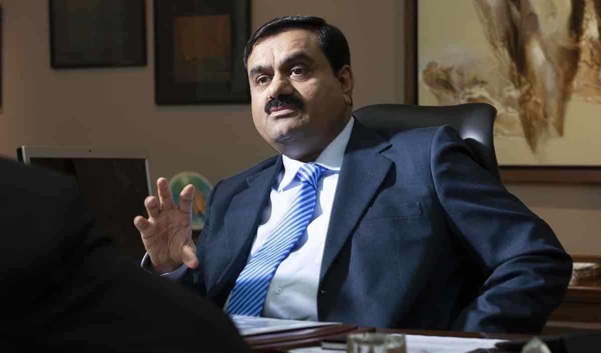 Stupeur à la Bourse de Bombay: le milliardaire Gautam Adani perd 100 milliards de dollars