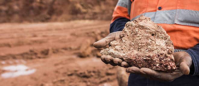 Guinée : 182 millions de tonnes de bauxite exportées en 2025