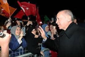 Turquie : au pouvoir depuis 20 ans,  Erdogan réélu 