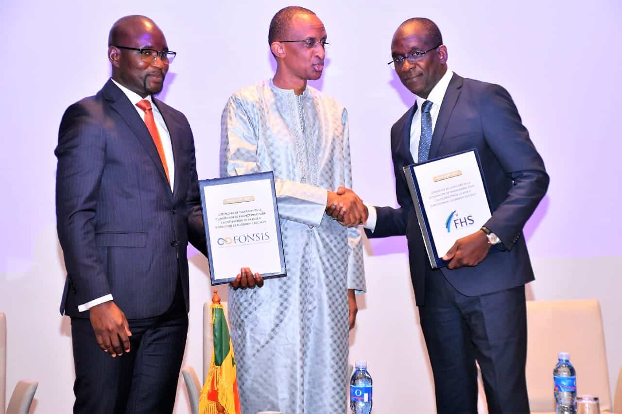 Le FONSIS et le FHS collaborent pour accélérer la mise en place du projet de financement de la demande en logements abordables dans le cadre du « Programme 100.000 logements »