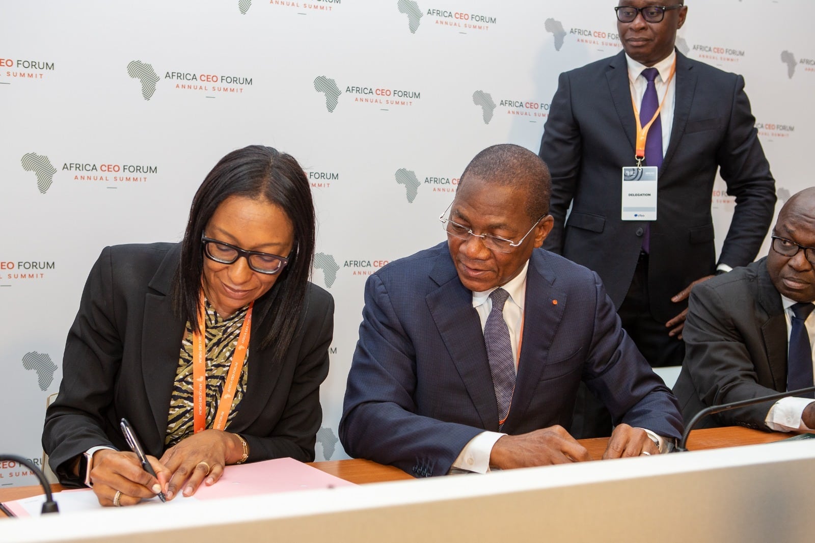 Africa CEO Forum : la Côte d’Ivoire va renforcer son offre de logements abordables grâce à un partenariat public-privé structuré par la SFI