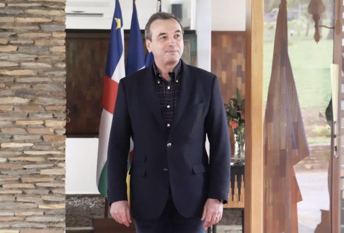 Paris envoie un Saint-cyrien comme ambassadeur à Ndjamena