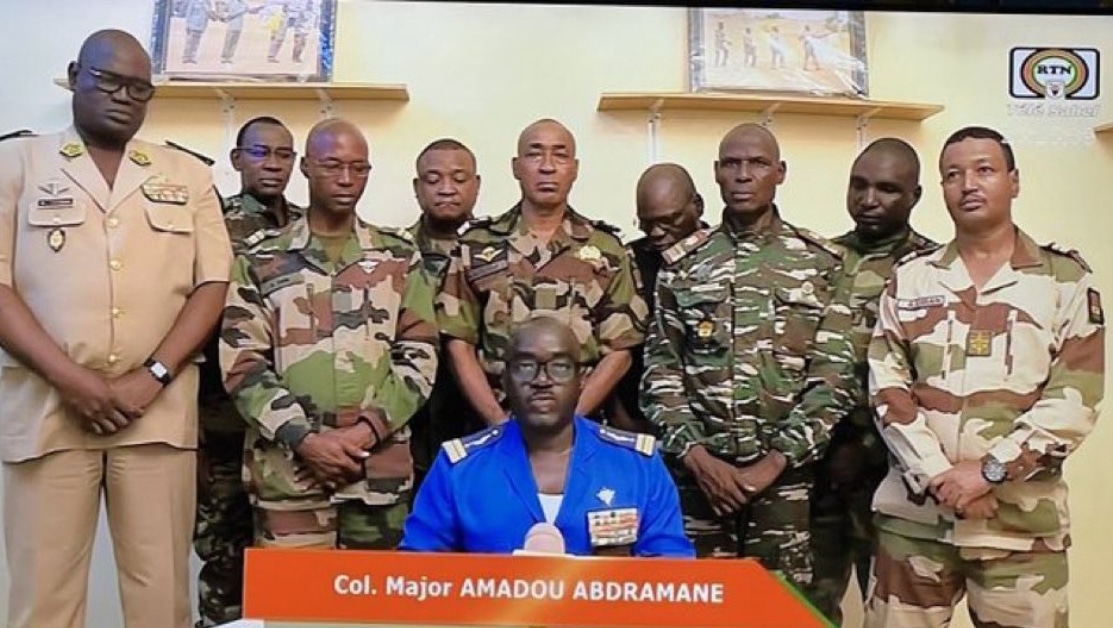 Éditorial : le Niger rattrapé par l’effet domino des putsch 