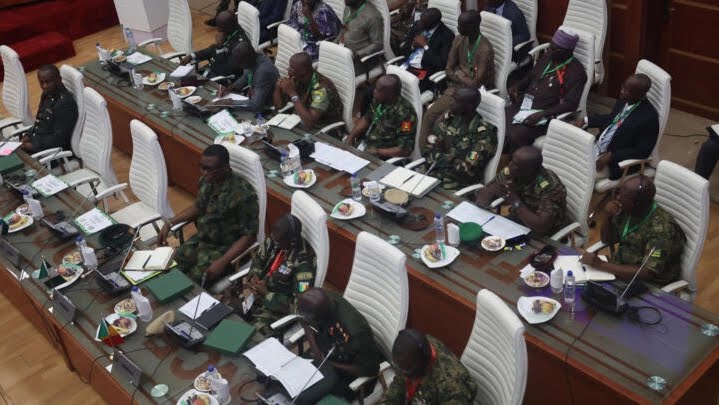 Crise au Niger : nouvelle réunion des chefs d&rsquo;état-major des armées des pays membres de la CEDEAO