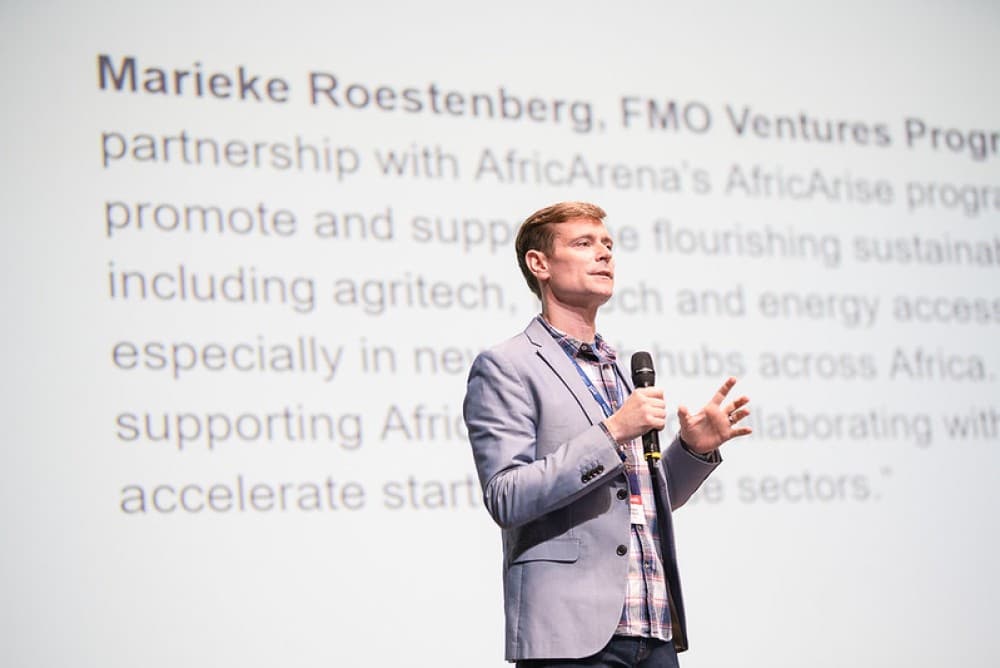 FMO s’allie avec AfricArena pour soutenir les start-up technologiques en Afrique