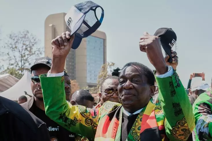 Emmerson Mnangagwa réélu à la tête du Zimbabwe, l&rsquo;opposition conteste
