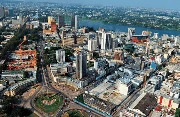 Côte d’Ivoire : 28.187 biens immobiliers de l’État recensés et numérisés à fin août 2025