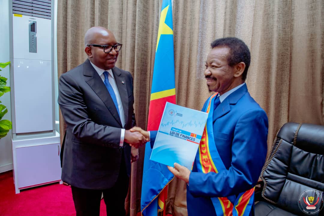 RDC : un projet de budget 2024 de 16,6 milliards de dollars soumis à l&rsquo;approbation de l’Assemblée nationale