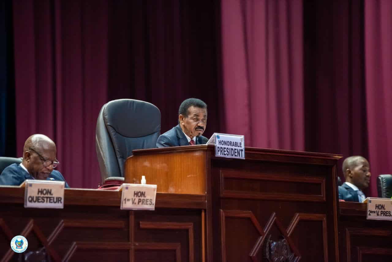 RDC: le projet de budget 2024, évalué à 16,6 milliards de dollars, jugé recevable par l&rsquo;Assemblée nationale