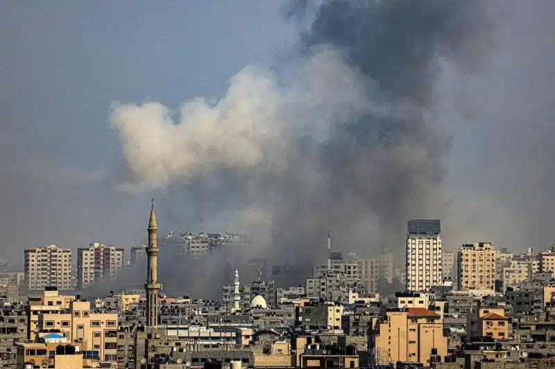 Guerre Israël-Hamas: les investisseurs invités à éviter des réactions impulsives