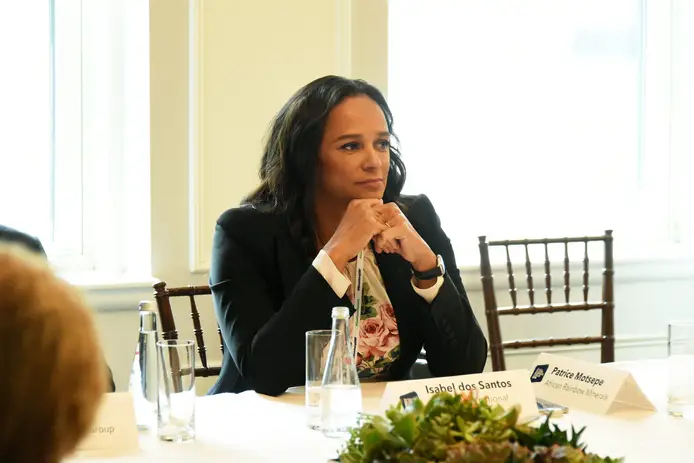 Le Tribunal de Londres ordonne le gel des avoirs d’Isabel Dos Santos, la femme la plus riche d&rsquo;Afrique