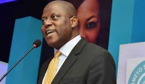 Nigéria : comment le gouverneur de la banque centrale justifie la chute historique de la valeur du naira