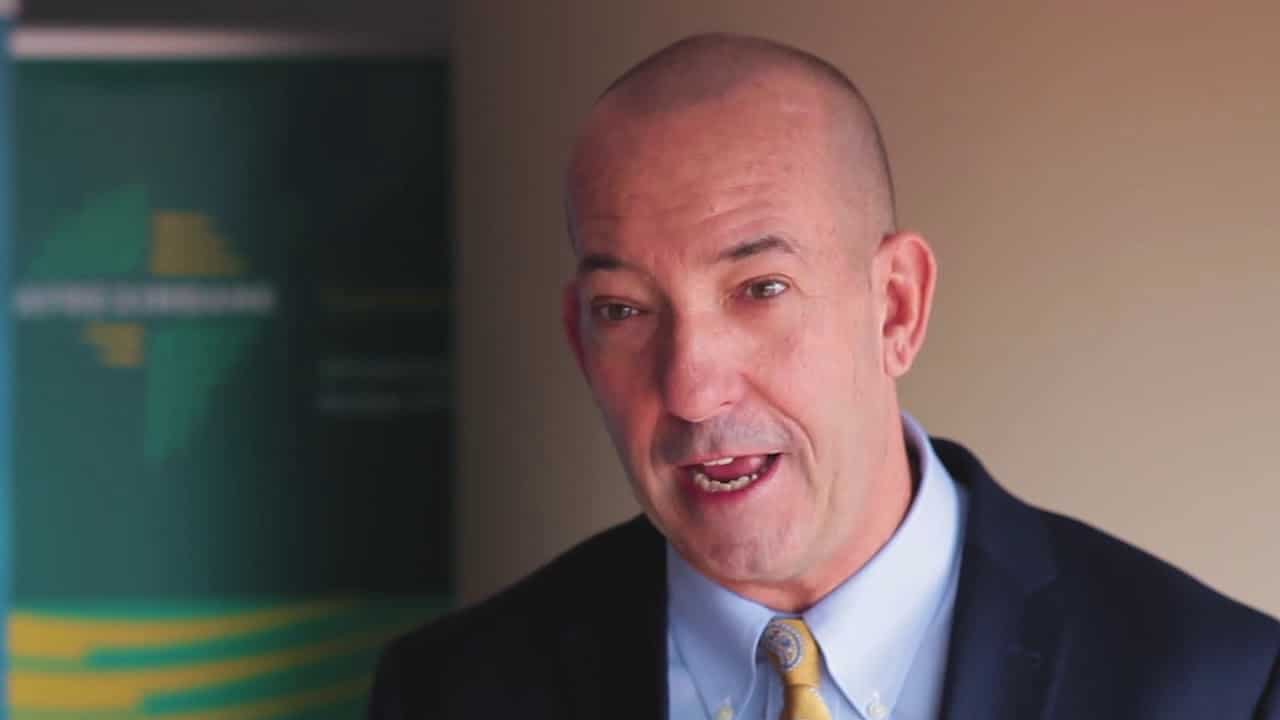 Afreximbank fait ses adieux au Secrétaire général de la FCI Peter Mulroy