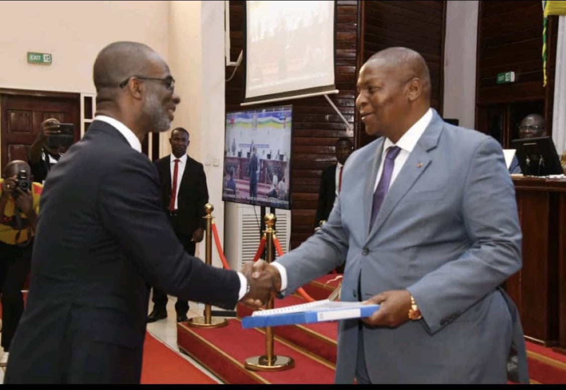 Notée BB+ par Bloomfield, la République Centrafricaine (RCA) va présenter son plan d&rsquo;action sur le marché financier de la CEMAC