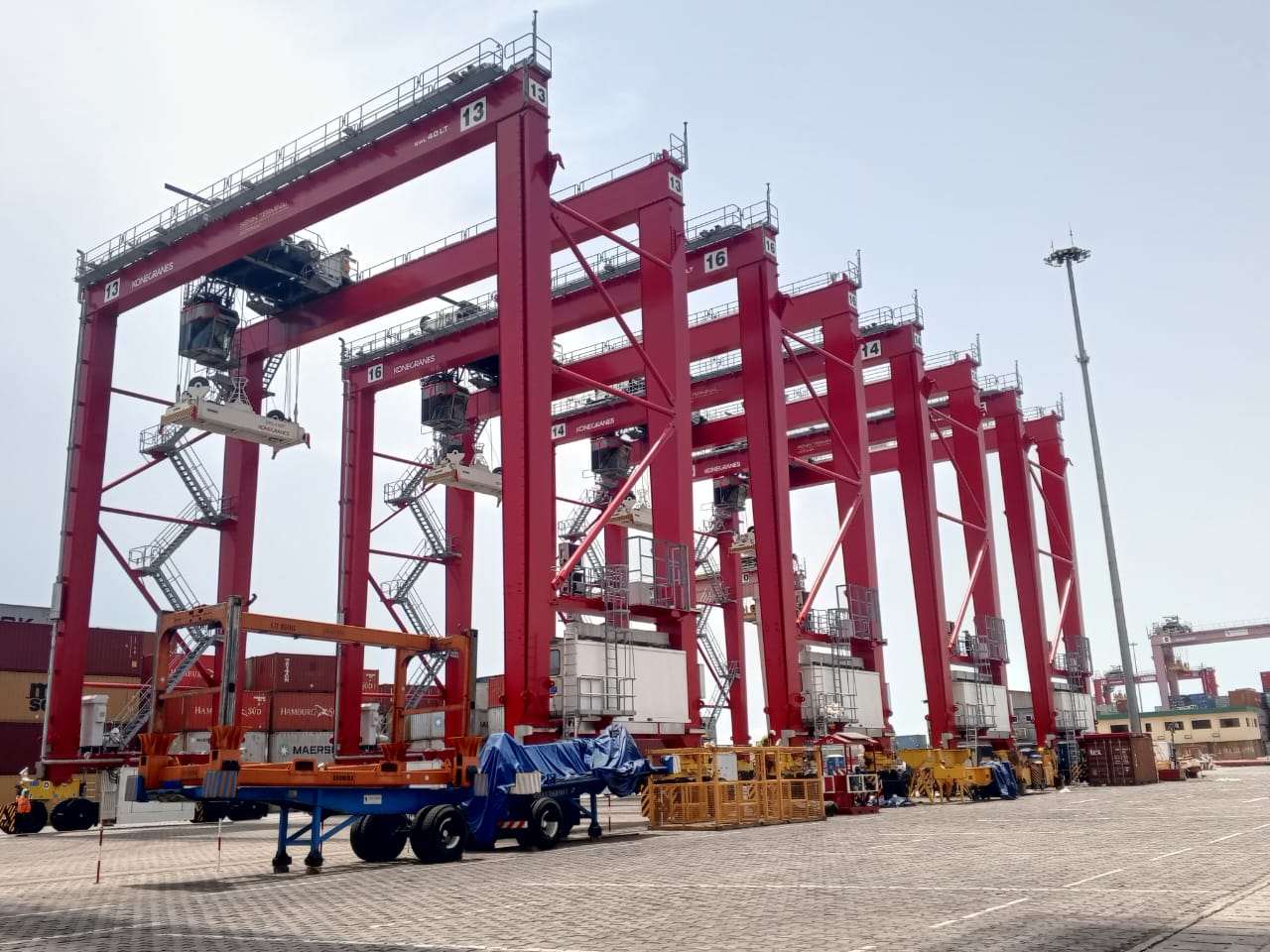 Port de Cotonou: Bénin Terminal réceptionne quatre nouveaux portiques de parc