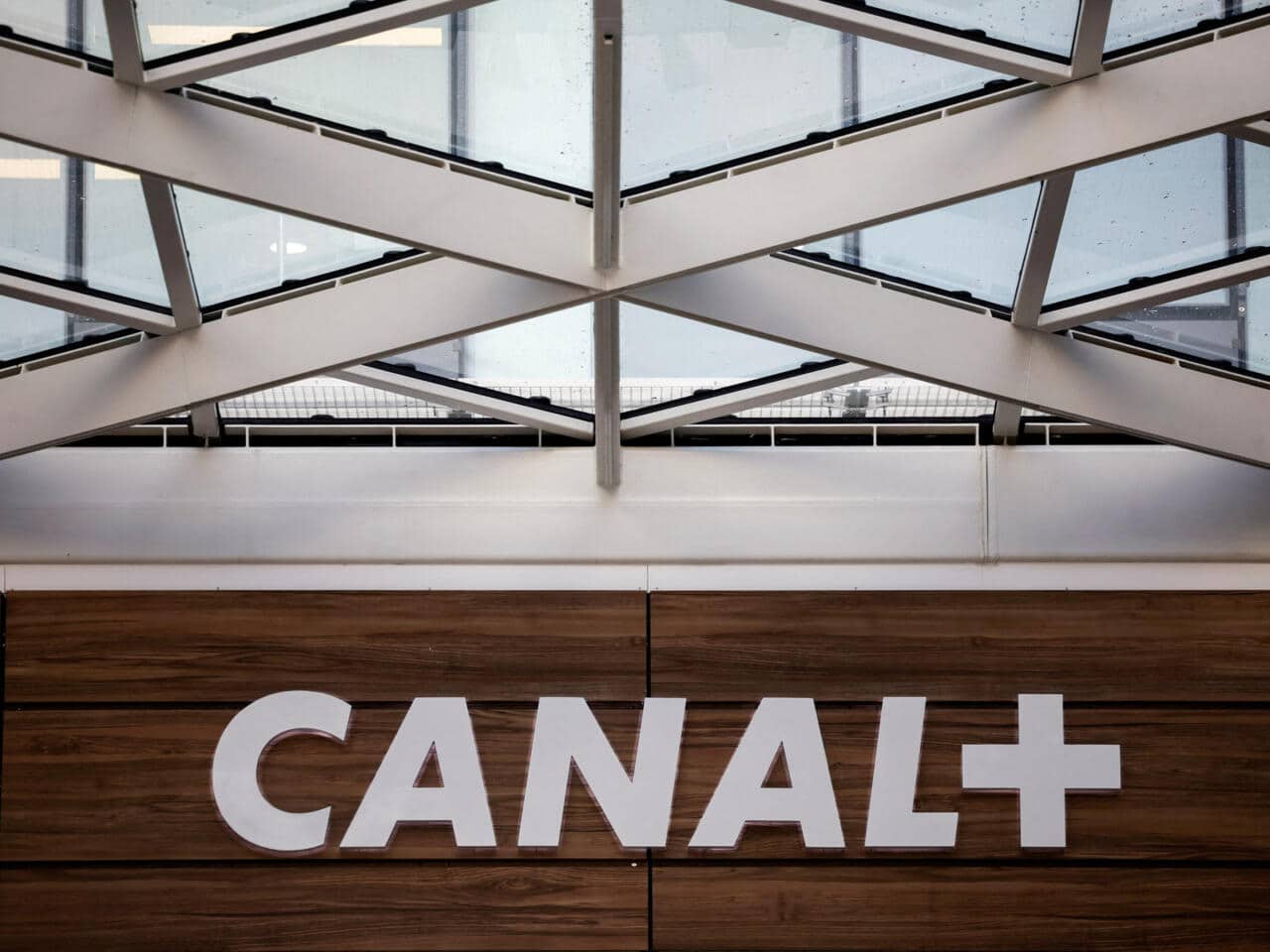 Le Groupe Canal+ prend une option sur le Poular et le Mandingue